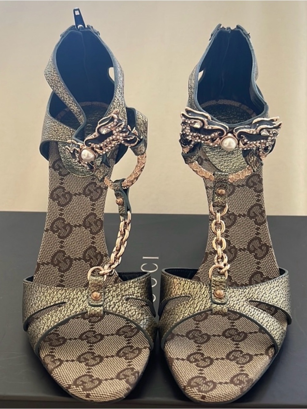 Limited edition Gucci Tom Ford "Dragon" sandals